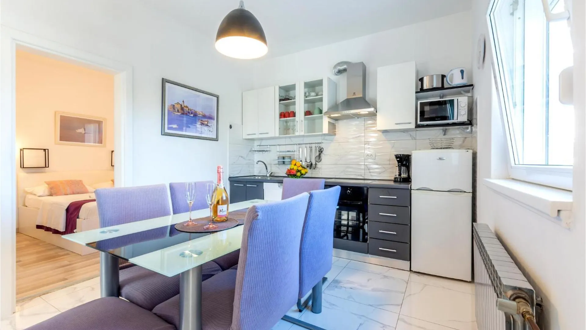 Nice Apartment In Kastel Stari With Kitchen Kastela
