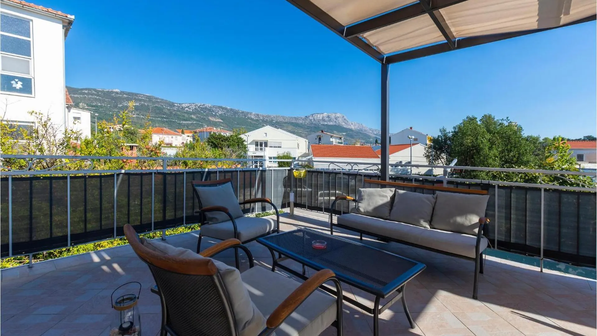 Nice Apartment In Kastel Stari With Kitchen Kastela Croatia